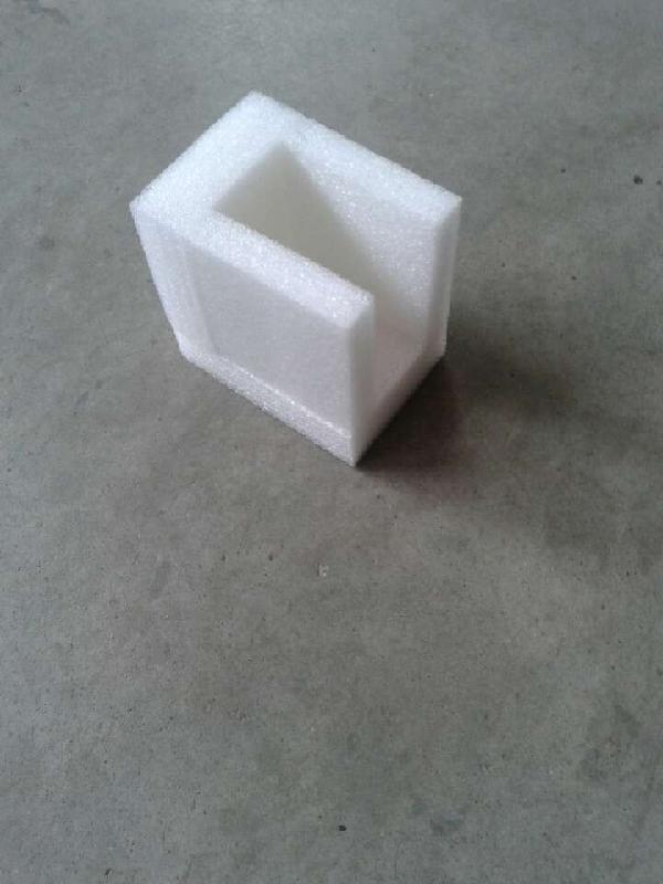 供應(yīng)肇慶珍珠棉護(hù)角，肇慶珍珠棉護(hù)角生產(chǎn)廠家，肇慶珍珠棉護(hù)角報價