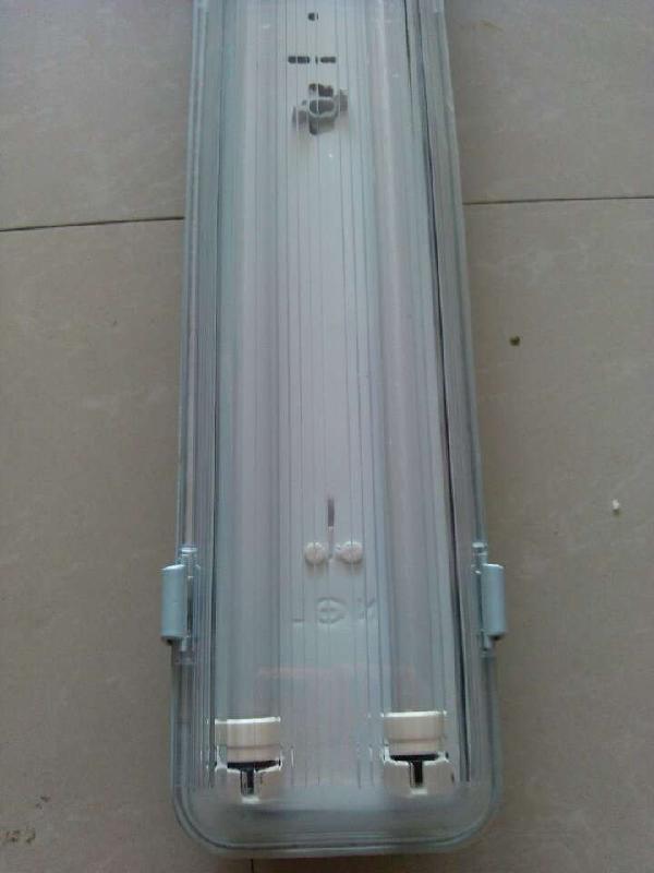 供應廣東廠家*防水LED三防燈 PC耐壓腳踩不爛LED三防燈殼