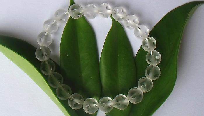 供應(yīng)刻面白水晶手鏈  天然水晶手鏈批發(fā)