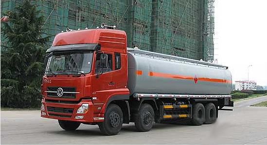 供應(yīng)廣東液化氣槽車找丑永斌