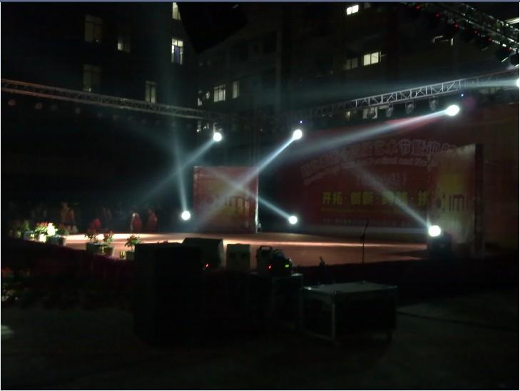 供應(yīng)深圳興隆遠(yuǎn)光燈出租舞臺(tái)搭建*走
