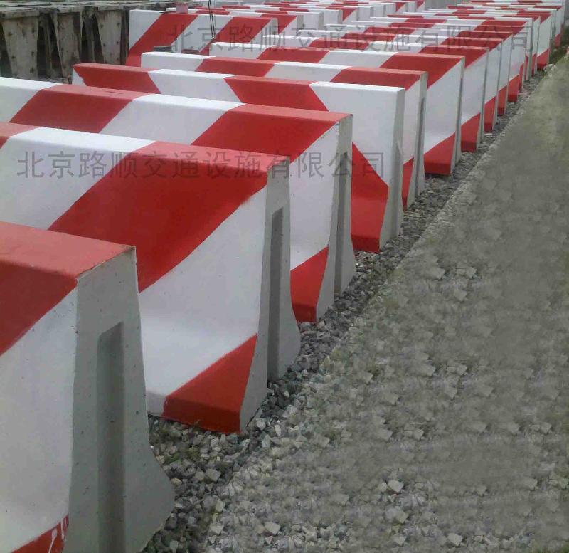 水泥馬路墩?qǐng)D片