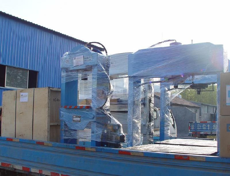 供應(yīng)250噸龍門液壓機YM22-250T龍門壓力機滕州盛豐