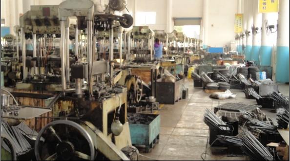 供應(yīng)標(biāo)準(zhǔn)滾子鏈條價格