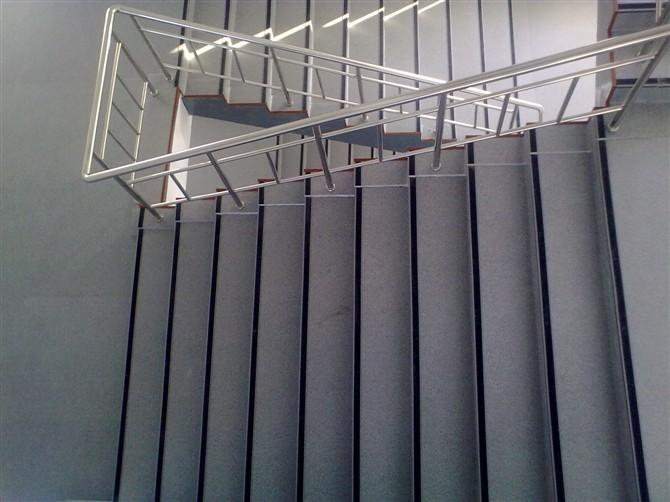 供應(yīng)整體防滑樓梯踏步價格