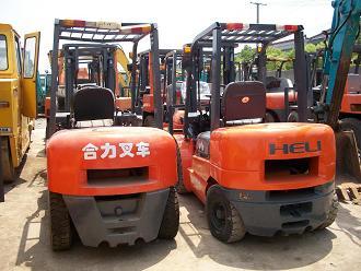 供應(yīng)舉高4.5米3噸叉車，二手物流3噸叉車