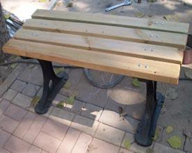 供應(yīng)防腐木公園椅