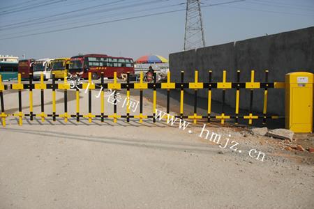 供應(yīng)石景山區(qū)維修電動卷簾門 安裝卷簾門鴻基棒