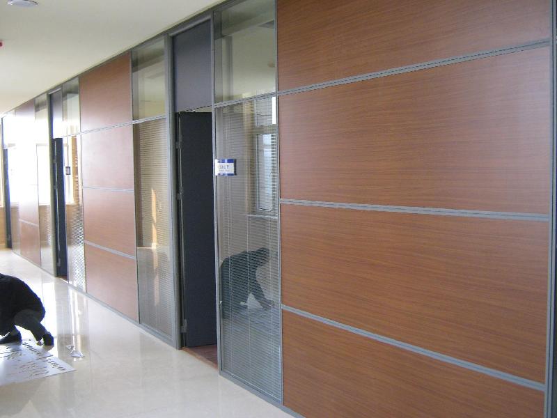 供應成品辦公室隔斷銷售安裝一條龍服務