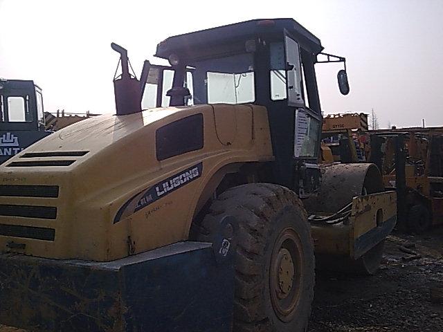 供應(yīng)臨滄二手裝載機，柳工50二手裝載機