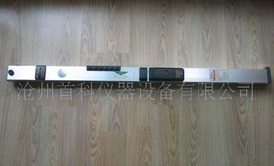 專業(yè)生產(chǎn)3米公路工程檢測尺圖片