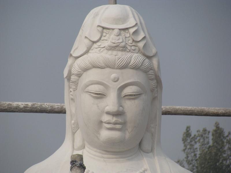 供應(yīng)曲陽漢白玉大型觀音7