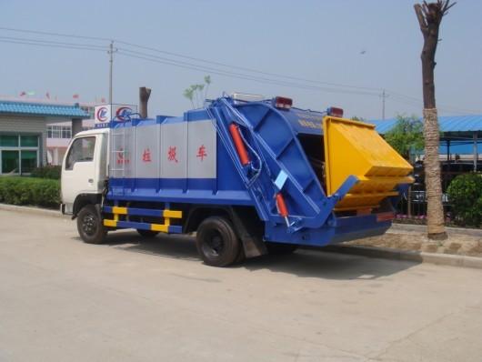 供應(yīng)優(yōu)質(zhì)壓縮式小霸王垃圾車