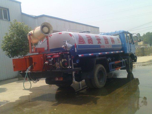 供應(yīng)專業(yè)生產(chǎn)適用于各種路面清洗灑水車