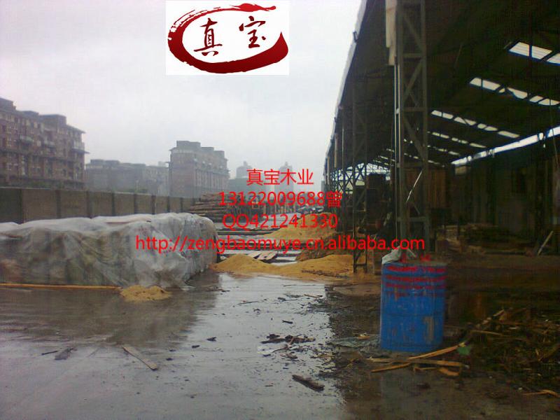 細(xì)紋鐵杉木方圖片