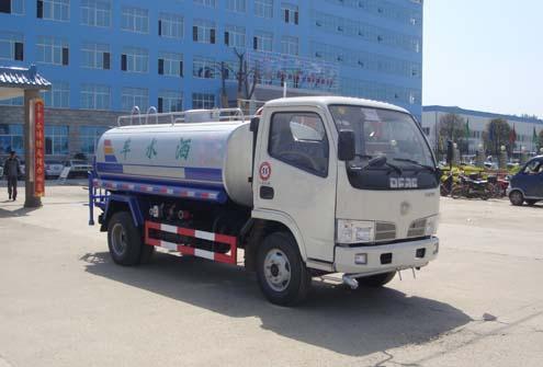 供应洒水除雪车、洒水车