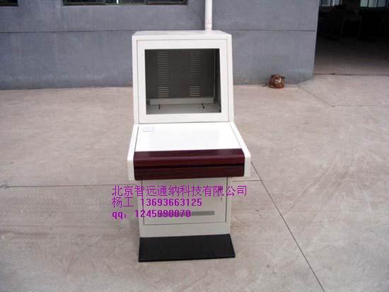 單聯(lián)全白操作臺圖片