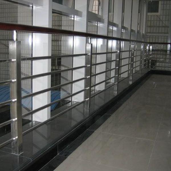 供應(yīng)成都不銹鋼制品廠家批發(fā)