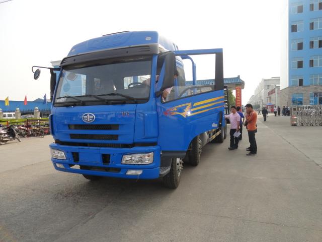 中國(guó)銷(xiāo)量*的挖機(jī)運(yùn)輸車(chē)13997867799