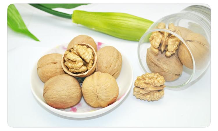 供應(yīng)新疆核桃批發(fā)價