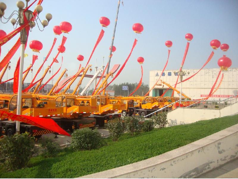 供應(yīng)魯星牌小型吊車多少錢一輛