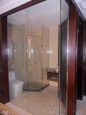 供應(yīng)哪里有簡易淋浴房廠家深圳華麗雅衛(wèi)浴