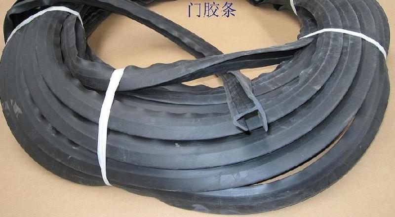 供應(yīng)河北邢臺廂式車后門*密封條超勝密封條