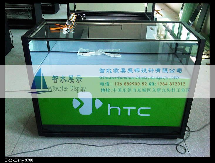 广东HTC手机展示柜台图片