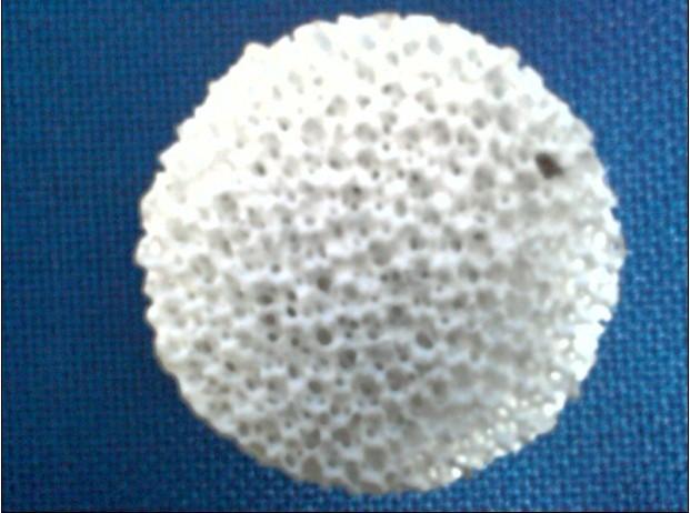 供應(yīng)鑄鋁用泡沫陶瓷過(guò)濾網(wǎng)