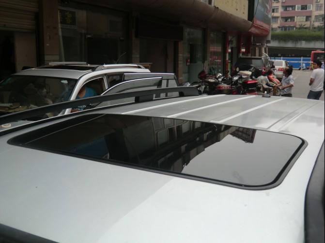 西安金杯改偉巴斯特汽車天窗圖片