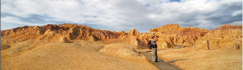 供應(yīng)穿越雅丹突破自我