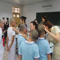 福建省專(zhuān)業(yè)影樓彩妝學(xué)校圖片