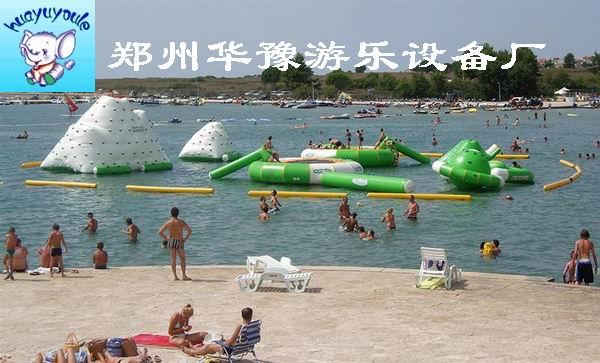 供應(yīng)充氣跳床充氣水上樂園水上跳床水上休閑運動產(chǎn)品水上跳床廠家