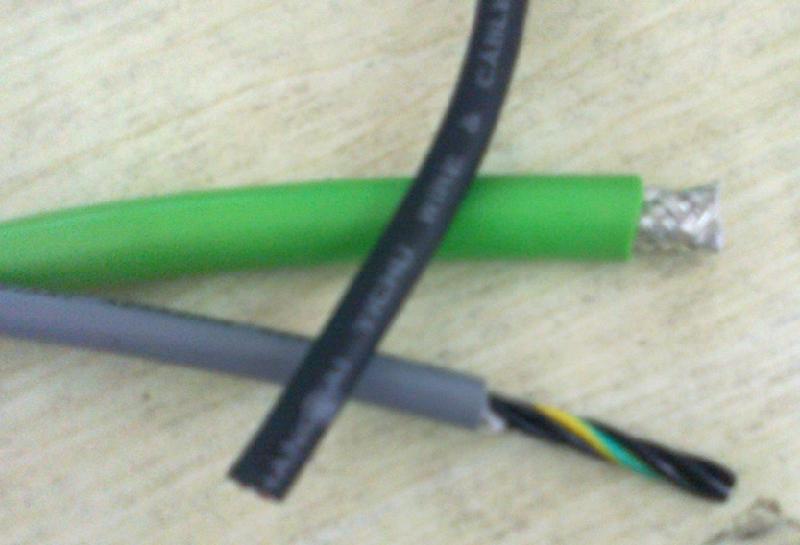 EKM71973系列拖鏈用聚氨酯電纜圖片