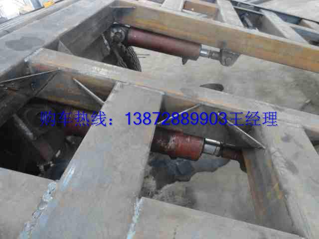 楚風(fēng)后八輪挖機(jī)運(yùn)輸車多少錢后八輪平板拖車的參數(shù)圖片