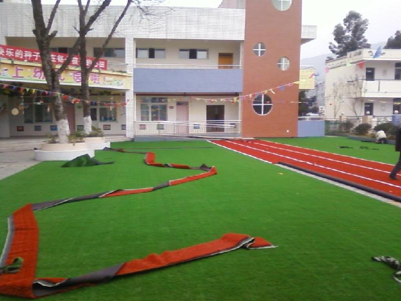供應成都什邡綿竹邛崍彭州崇州幼兒園人造草坪