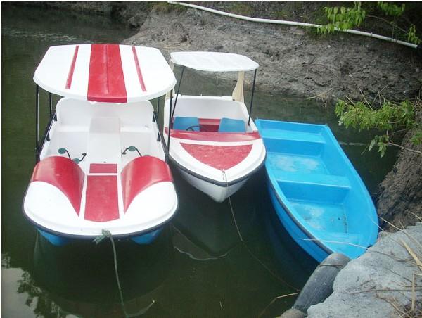 腳踏船公園腳踏船玻璃鋼腳踏船腳踏船景點(diǎn)腳踏船