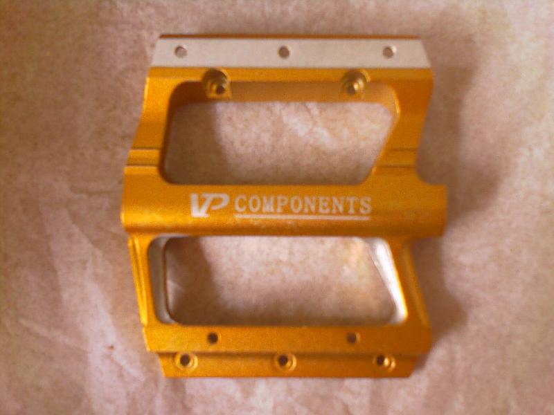 供應(yīng)長(zhǎng)安虎門激光鐳射打標(biāo)加工廠家激光字印加工廠