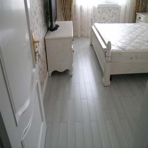 供應(yīng)強化復(fù)合地板