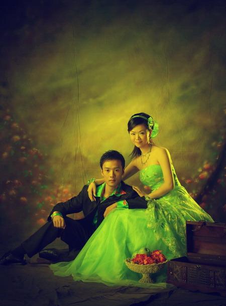 供應(yīng)手工婚紗油畫