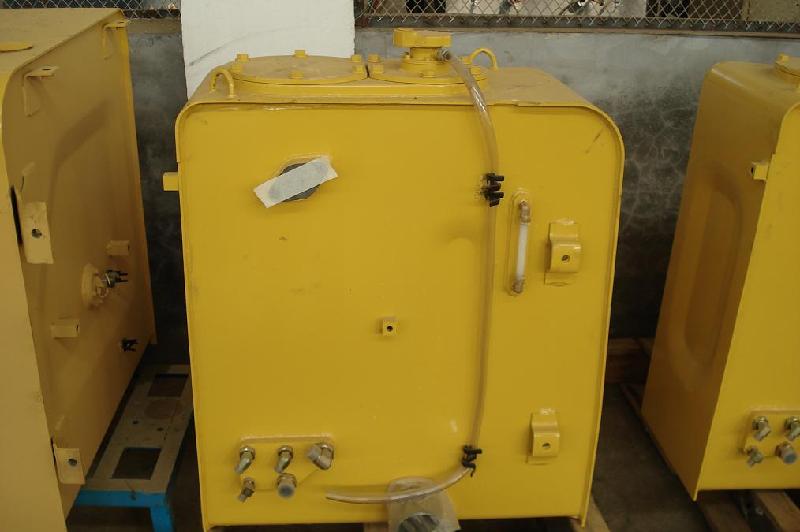 供應小松PC200-7液壓油箱的廠家
