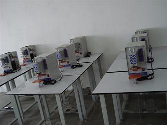 供應廣東東莞不銹鋼鐵五金點焊機