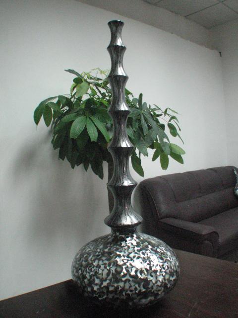 供應(yīng)樹脂流水花瓶