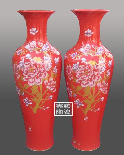 供應(yīng)中國(guó)紅雕紋大花瓶-陶瓷禮品，*紅瓷花瓶，鑫騰陶瓷