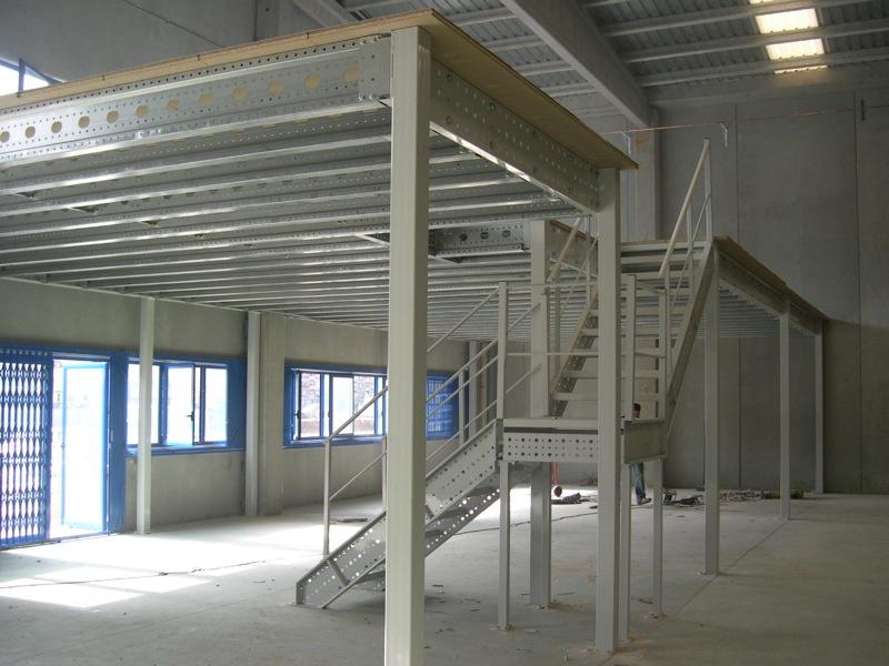 閣樓貨架三江偉業(yè)貨架圖片