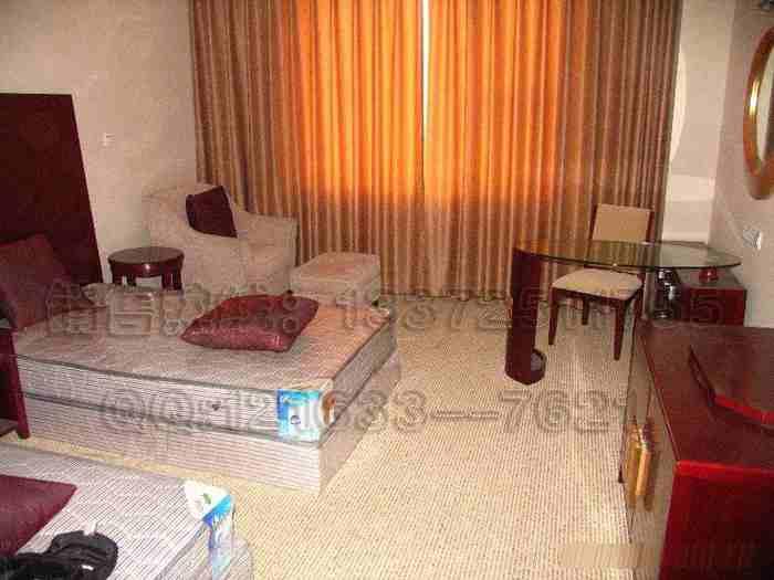 供應(yīng)經(jīng)濟(jì)型客房家具定做/杭州餐廳家具