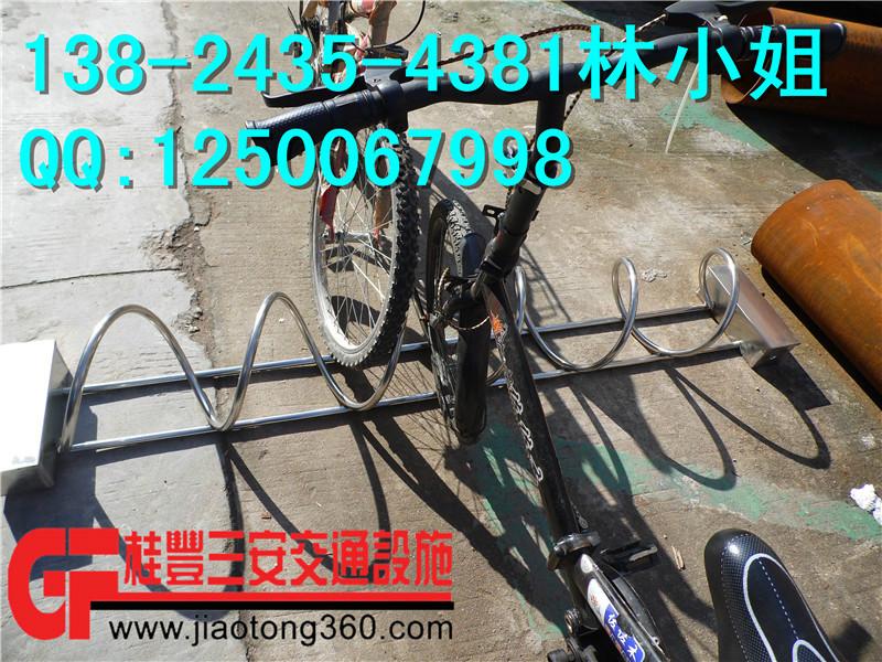 北京商業(yè)活動(dòng)展示了自行車存車架等電動(dòng)車停車架
