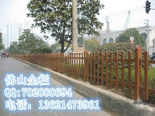 供應(yīng)PVC防木紋護(hù)欄