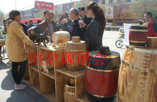 供應(yīng)松木酒桶價格