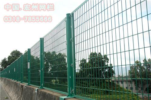 隔離柵/隔離柵生產(chǎn)廠家/鐵路隔離柵/宏州批量生產(chǎn)隔離柵